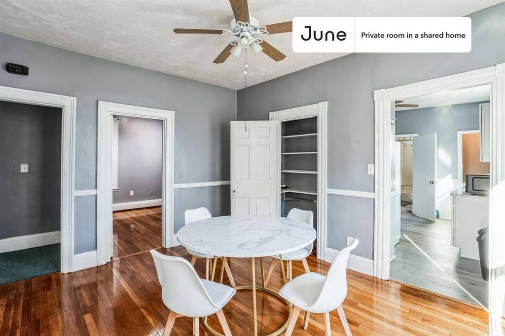 4 BR in Boston