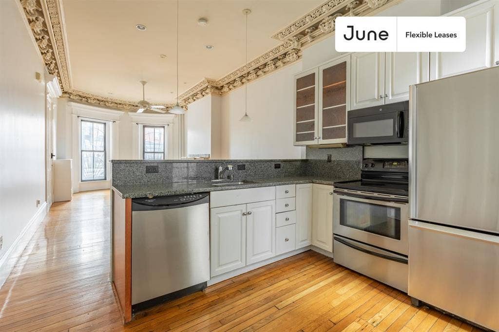 1 BR in Boston