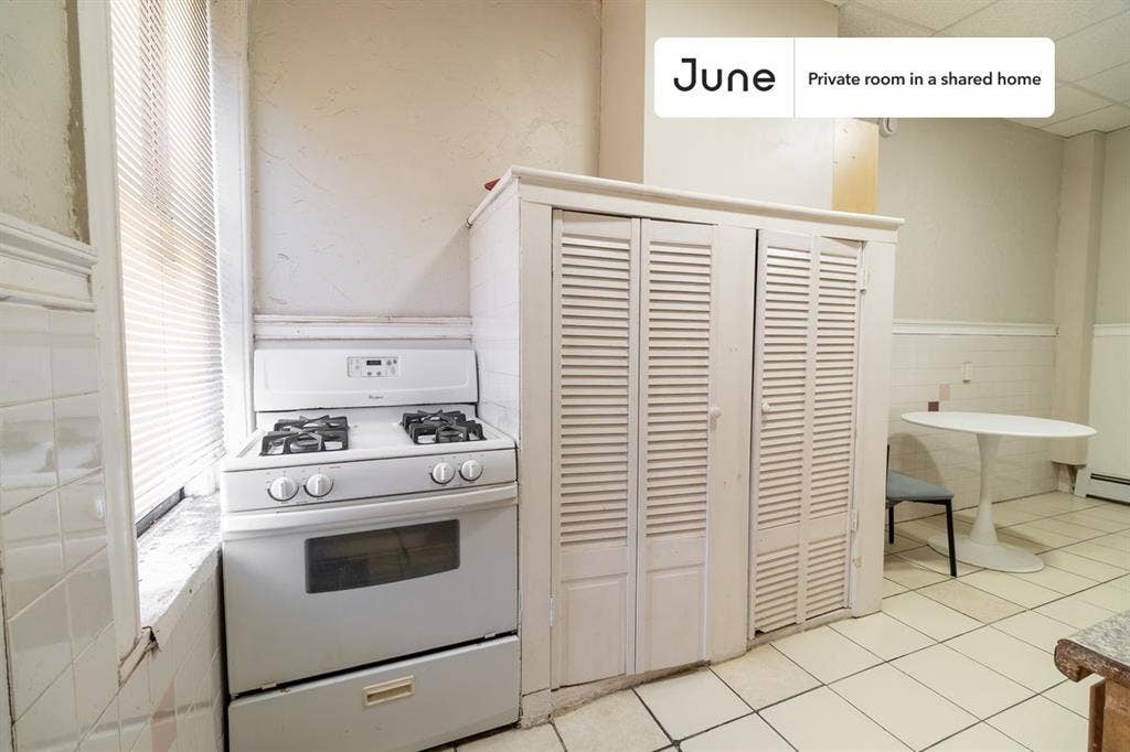 5 BR in Boston