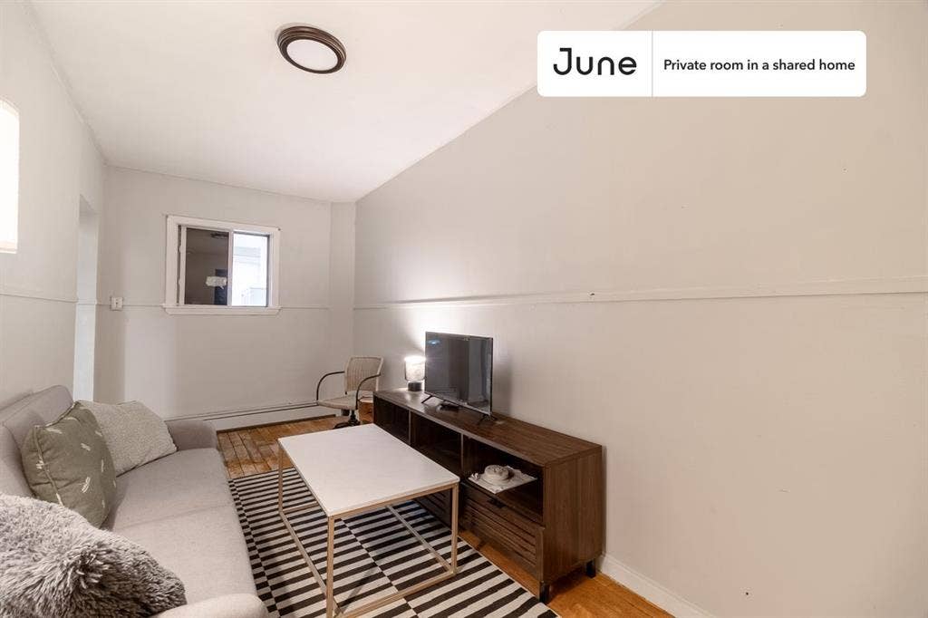 5 BR in Boston
