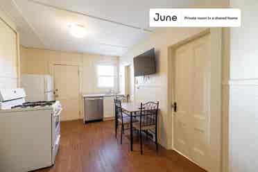 4 BR in Boston