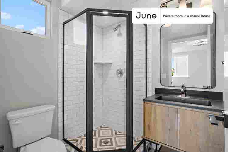5 BR in Los Angeles