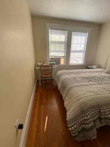 Seeking 2 Roommates in Brighton Apt
