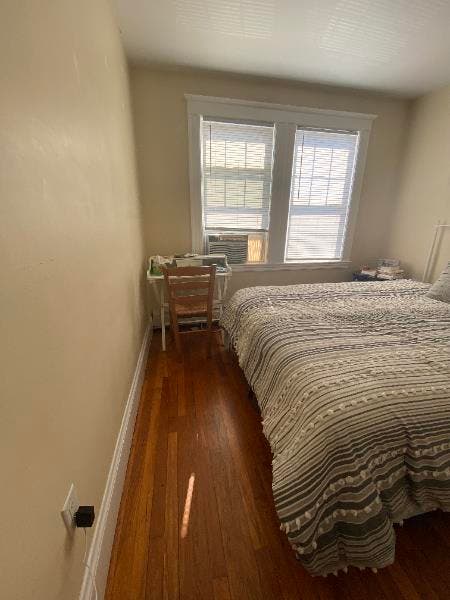 Seeking 2 Roommates in Brighton Apt
