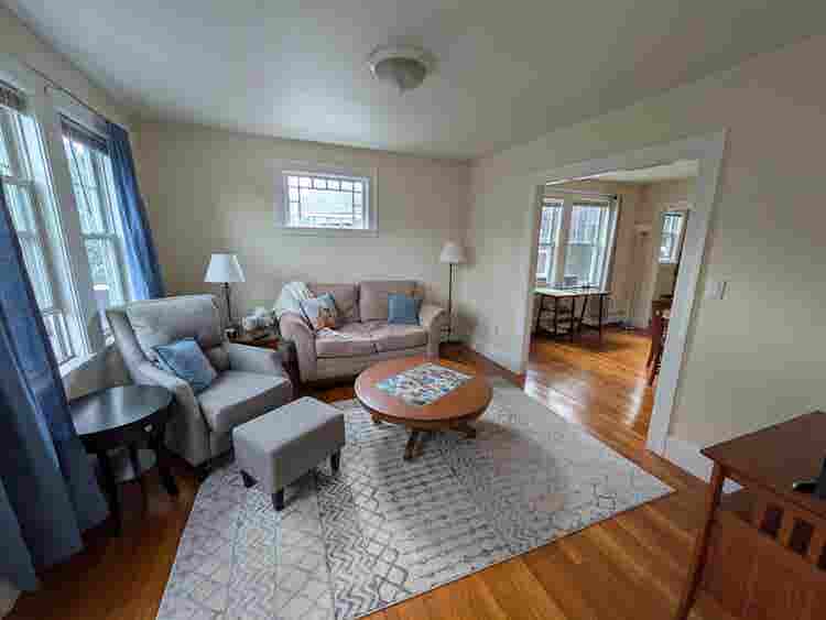 Seeking 2 Roommates in Brighton Apt