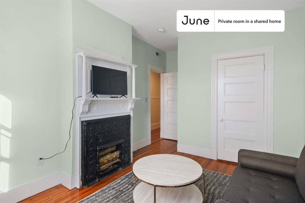 4 BR in Boston