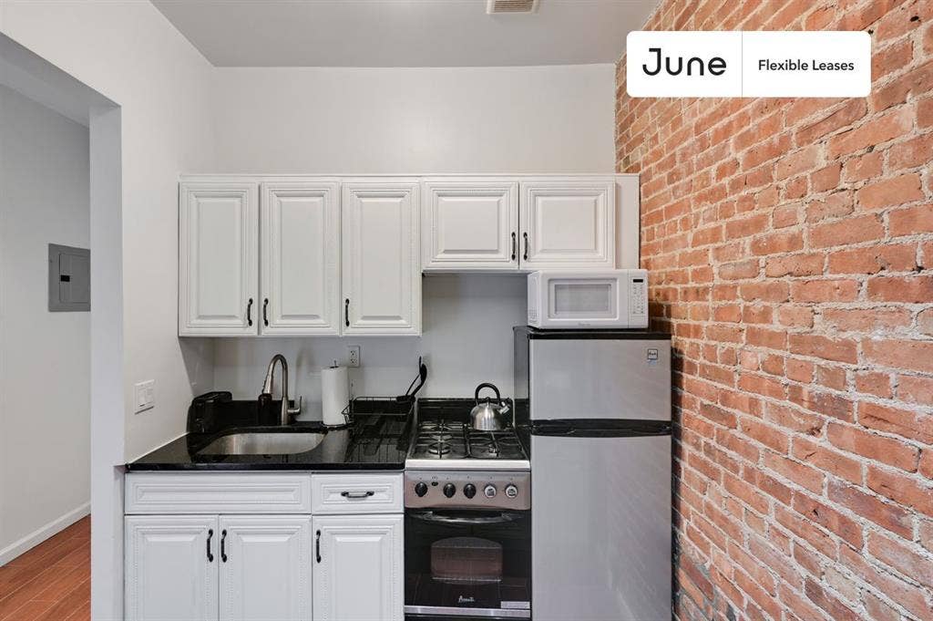 2 BR in New York City