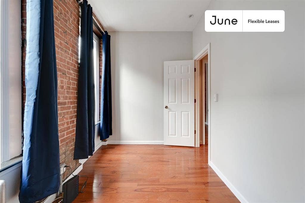 2 BR in New York City