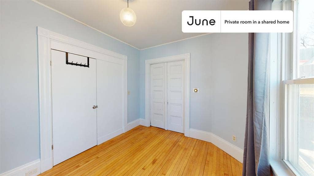6 BR in Boston