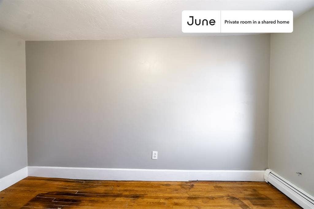 4 BR in Boston