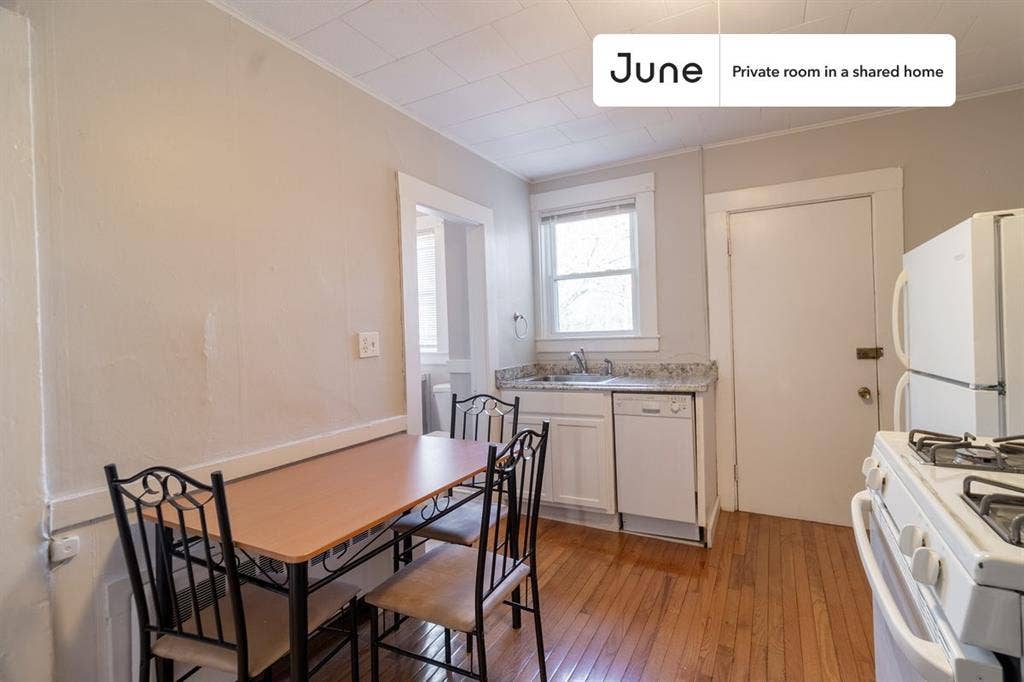 4 BR in Boston