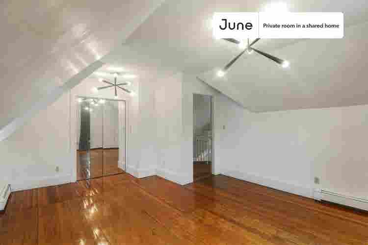 6 BR in Boston