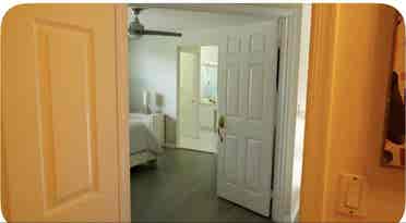 King master with bathroom