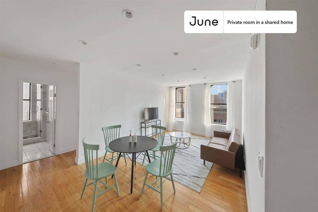 4 BR in New York City