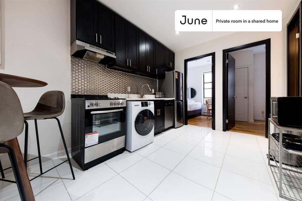 4 BR in New York City