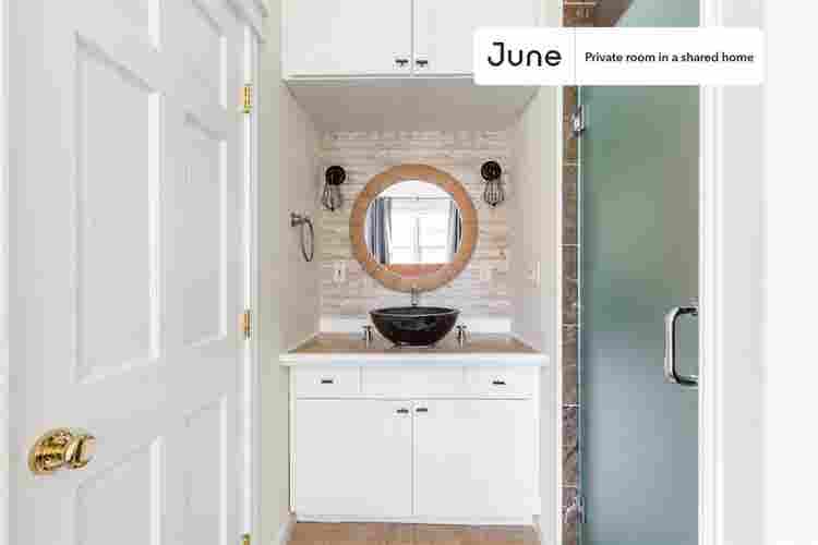 2 BR in Washington DC