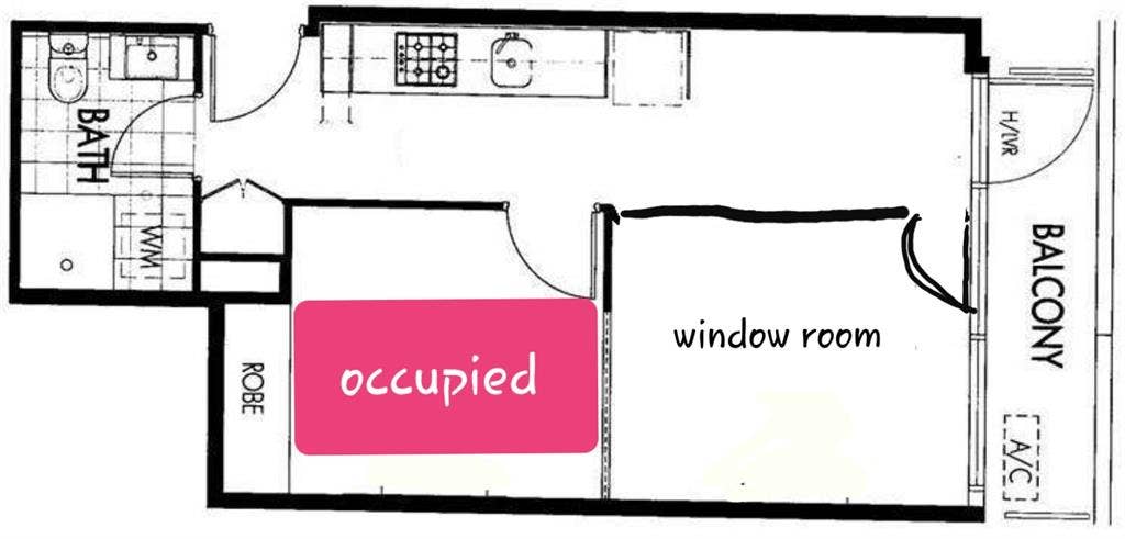 Private bedroom w/shared bathroom