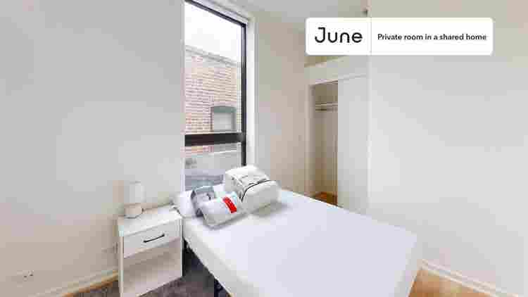 4 BR in Chicago