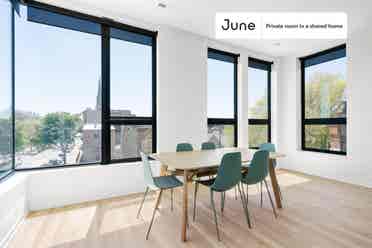 4 BR in Chicago