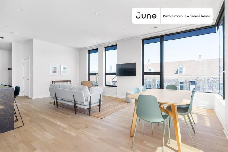 4 BR in Chicago