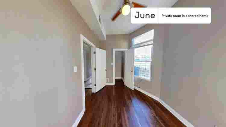 3 BR in Chicago