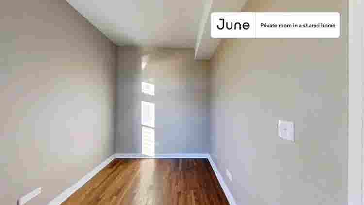 3 BR in Chicago