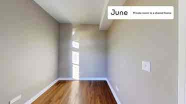 3 BR in Chicago