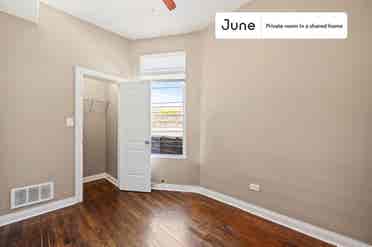 3 BR in Chicago