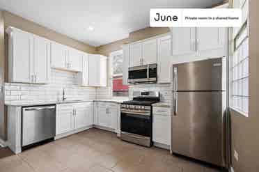 3 BR in Chicago