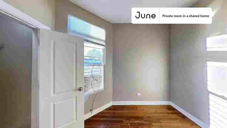 3 BR in Chicago