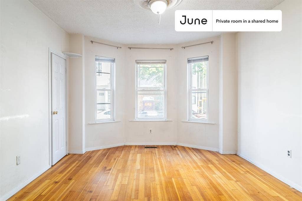 2 BR in Boston