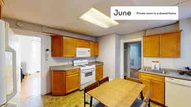 6 BR in Boston