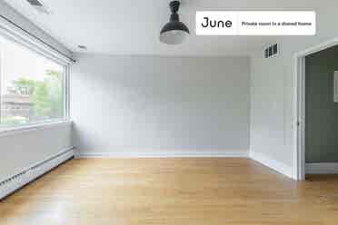4 BR in Chicago