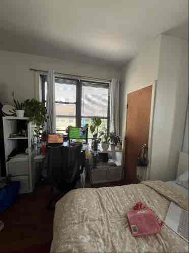 Woman only roommate needed July 1st