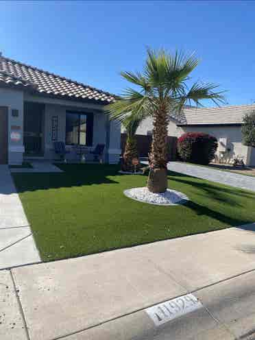 2 rooms available