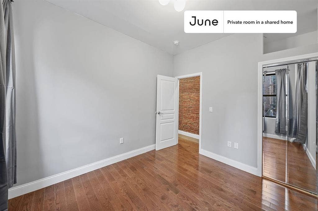 4 BR in New York City