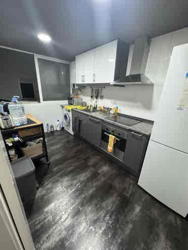 Alquilo habitación en hospitalet