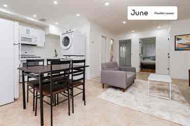 3 BR in New York City