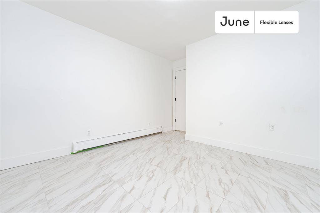 3 BR in New York City