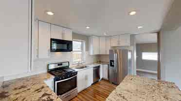 4 BR in Denver