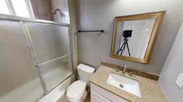 4 BR in Denver