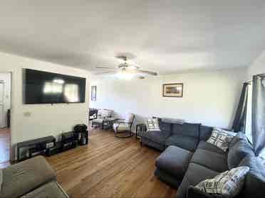 Room for rent in spacious 3 bedroom