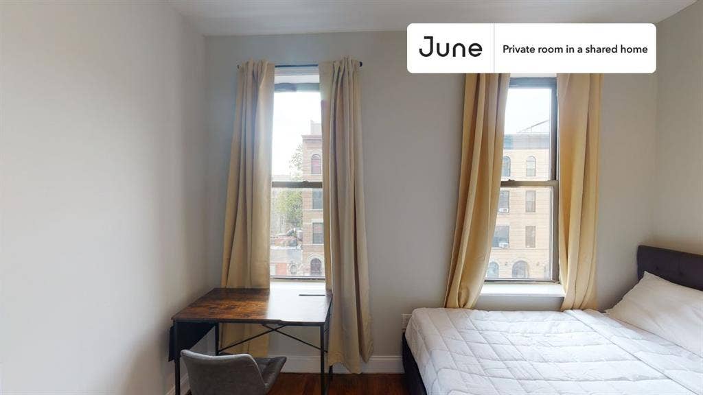 4 BR in New York City
