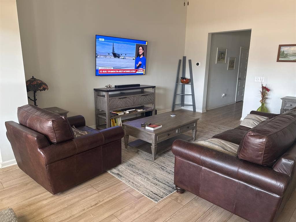 Room in new 3 bedroom