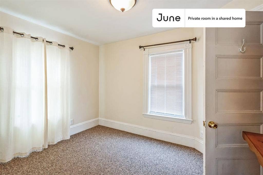 6 BR in Boston