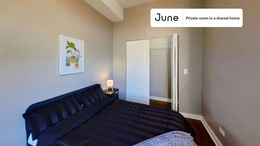 3 BR in Chicago