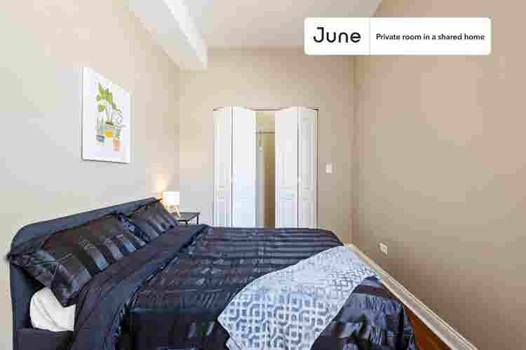 3 BR in Chicago