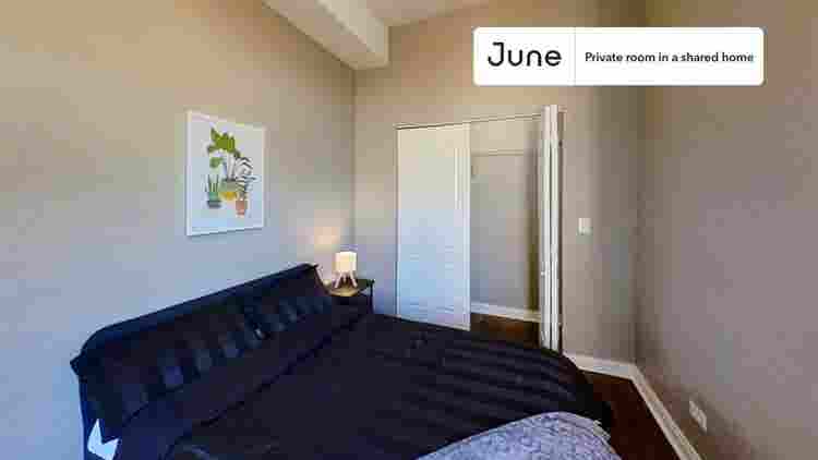 3 BR in Chicago