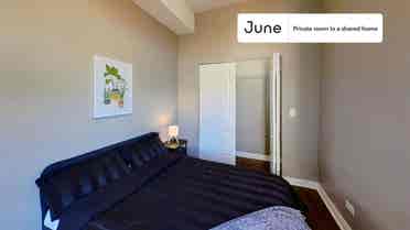 3 BR in Chicago