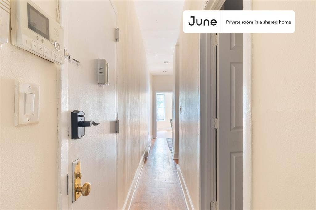 2 BR in New York City